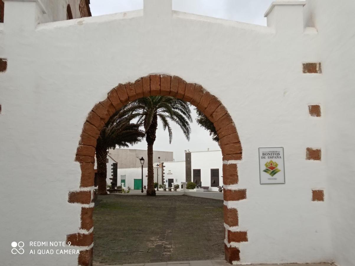 Precioso Apartamento Con Terraza En Teguise Apartamento Teguise  Exterior foto